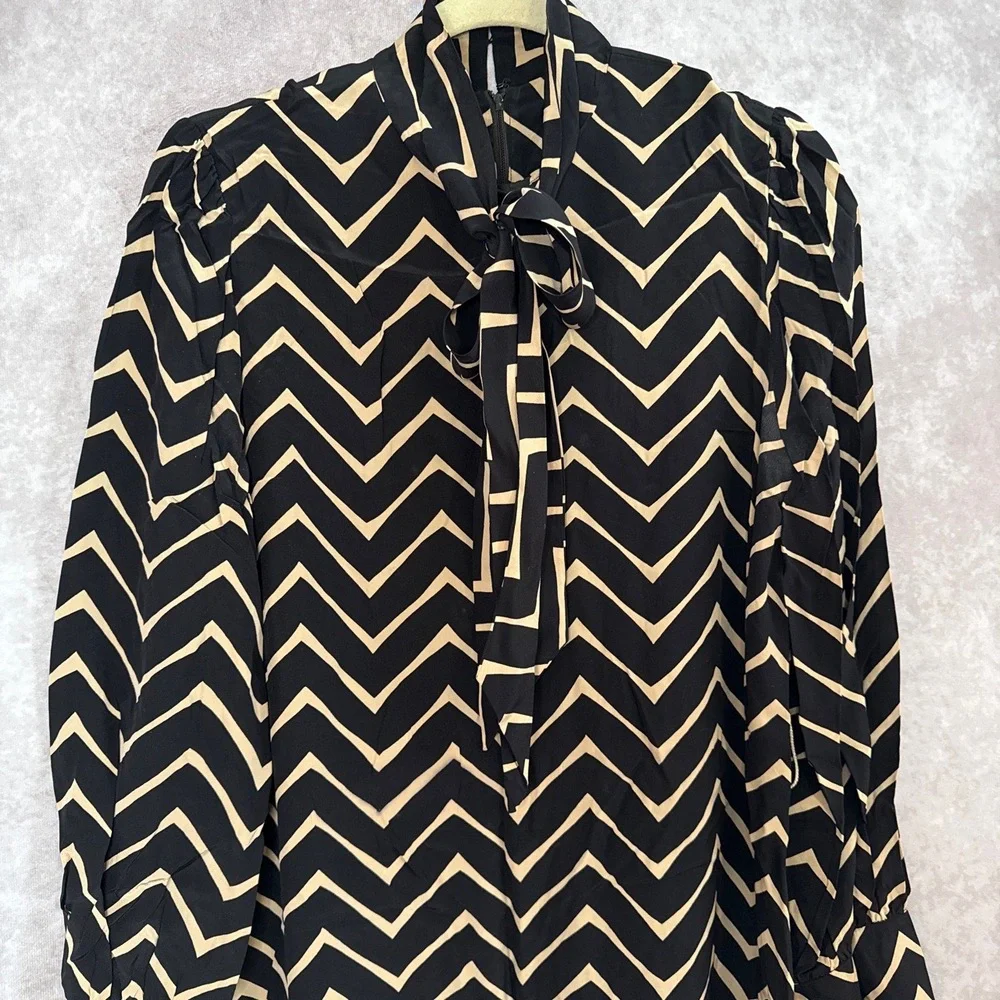 Chevron Patterned 100% Silk Black and Cream Midi Dress - Picture 3 of 10